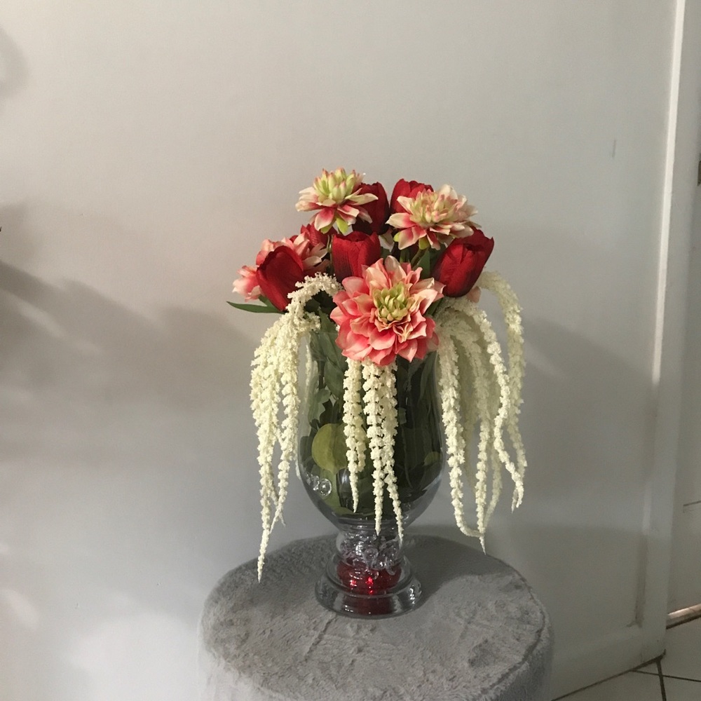 Center table decoration - Picture 4 of 11